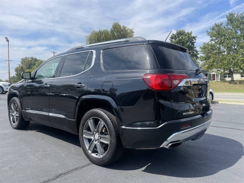 2017 GMC Acadia Denali