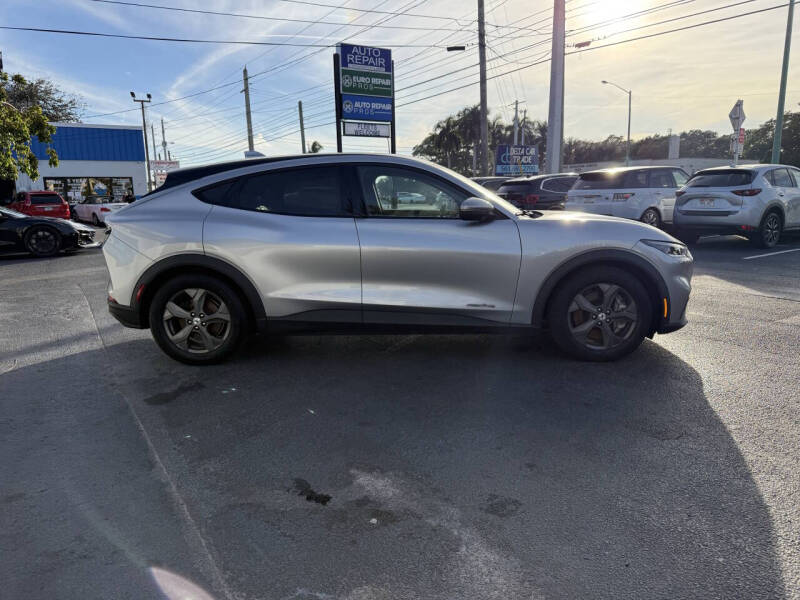 2021 Ford Mustang Mach-E Select