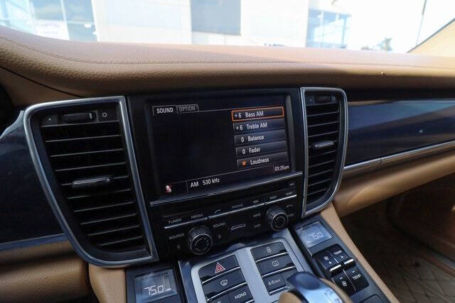 2012 Porsche Panamera 4
