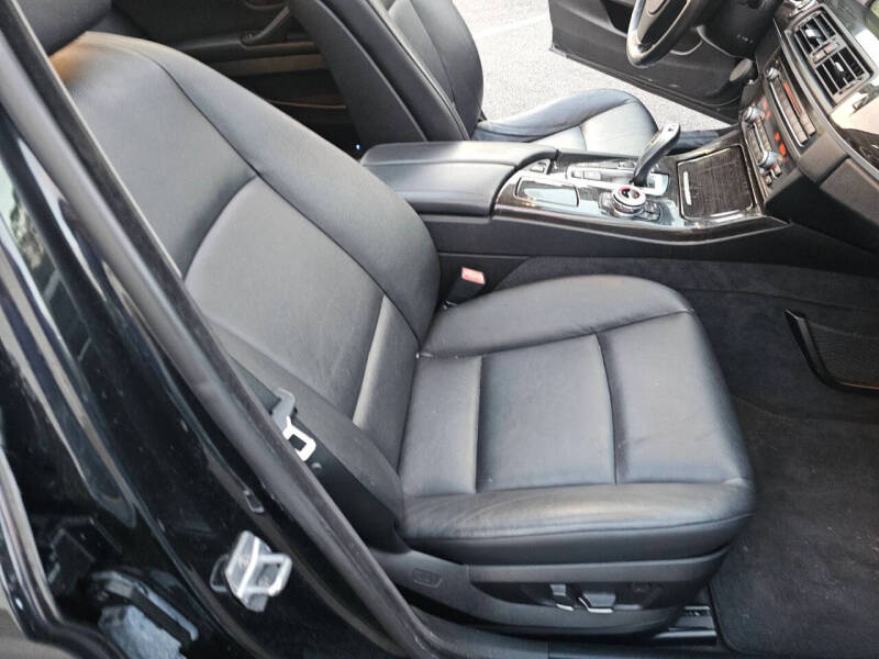 2013 BMW 5 Series 528i xDrive