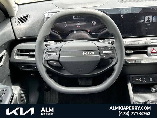 2026 Kia K4 LX