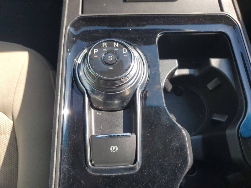 2020 Ford Edge SE