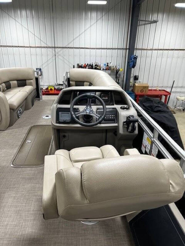 2024 Sun Tracker Sportfish 22 XP3