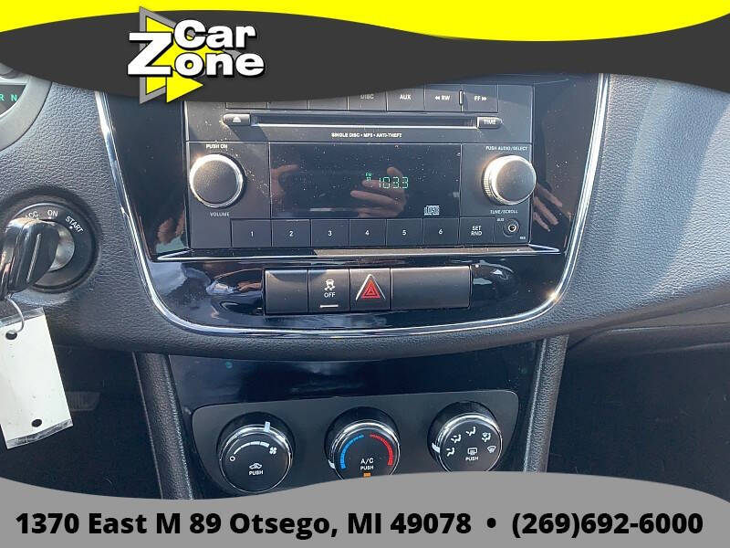 2012 Chrysler 200 LX