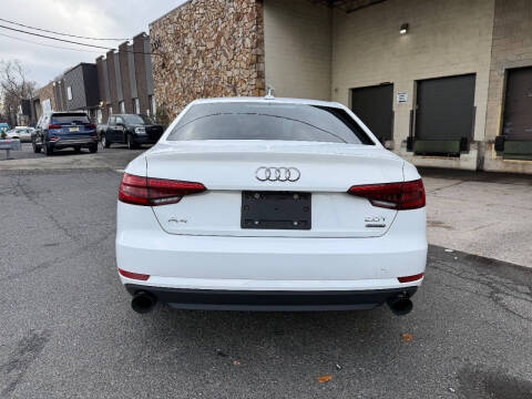 2017 Audi A4 2.0T quattro Premium