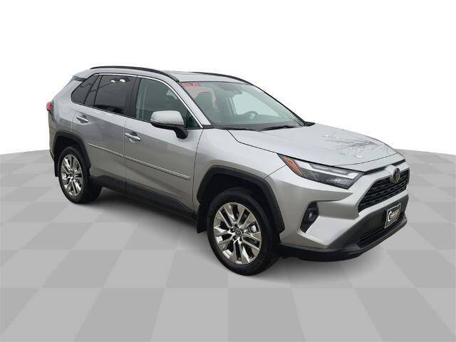 Used 2024 Toyota RAV4 XLE Premium with VIN 2T3A1RFV1RC470363 for sale in Waterloo, IA