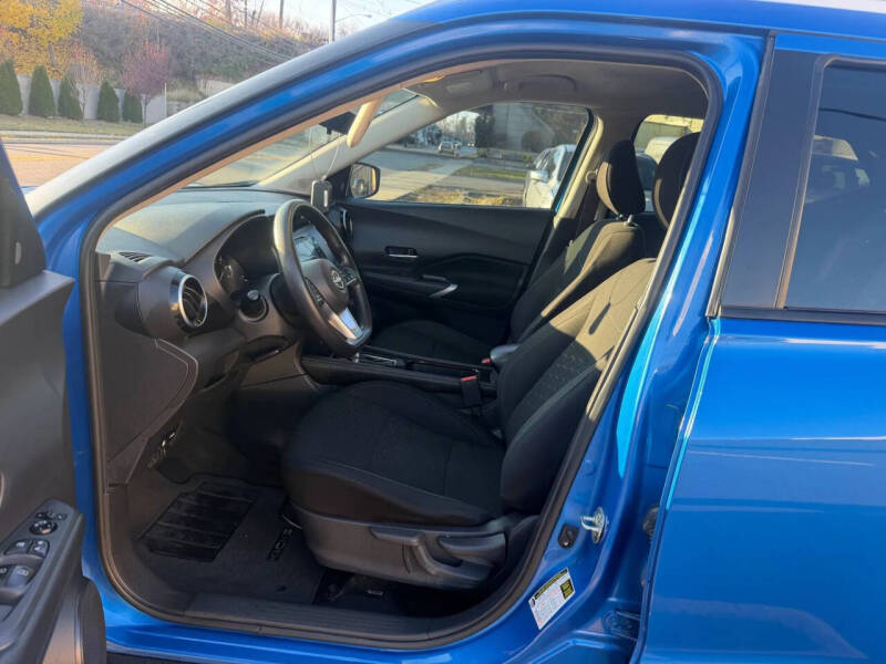 2023 Nissan Kicks SV