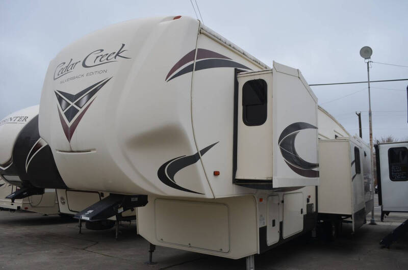 2019 Forest River Cedar Creek