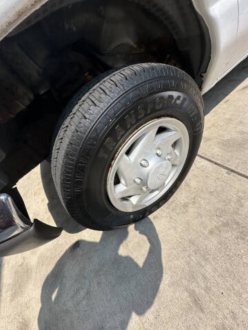 2006 Ford E-Series E-350 SD