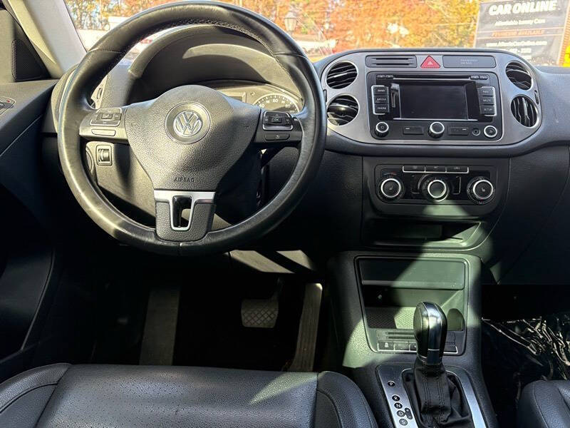 2011 Volkswagen Tiguan SEL