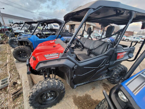 2022 Honda Pioneer 1000 for sale at J.R.'s Truck & Auto Sales, Inc. in Butler PA