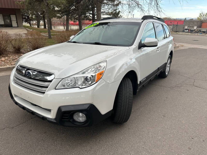 Image 6 of 2014 Subaru Outback 2.5i Premium