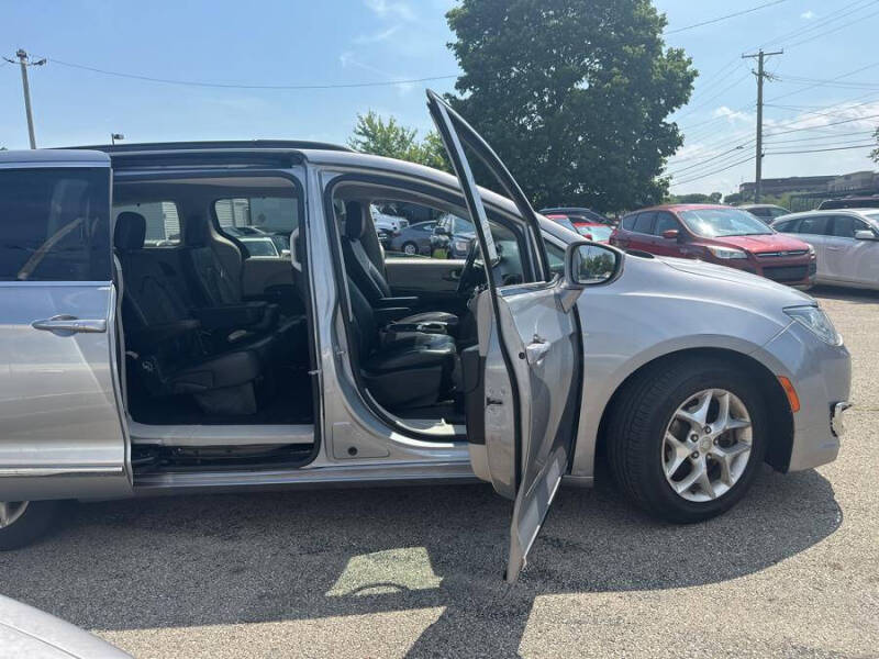 2017 Chrysler Pacifica