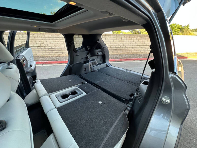 2023 Mitsubishi Outlander PHEV SEL