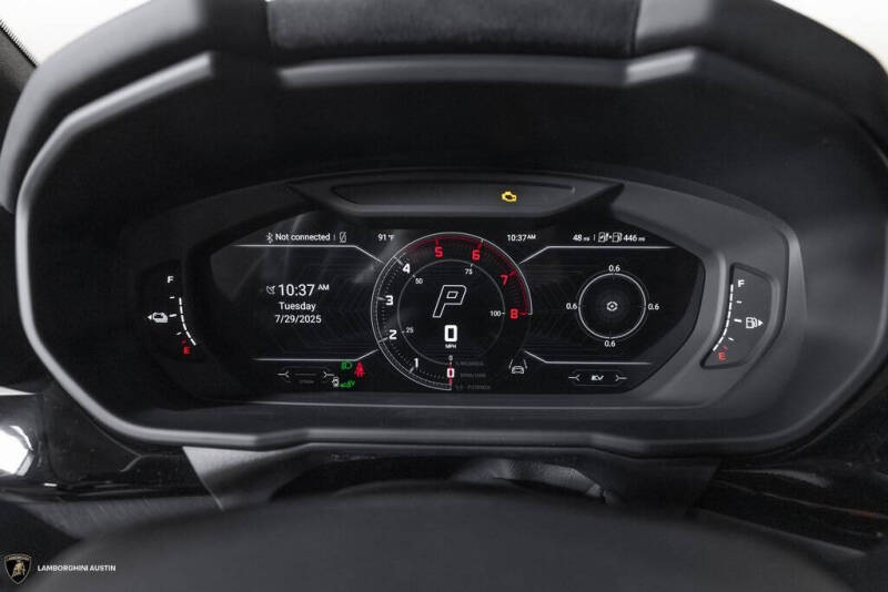 2025 Lamborghini Urus SE