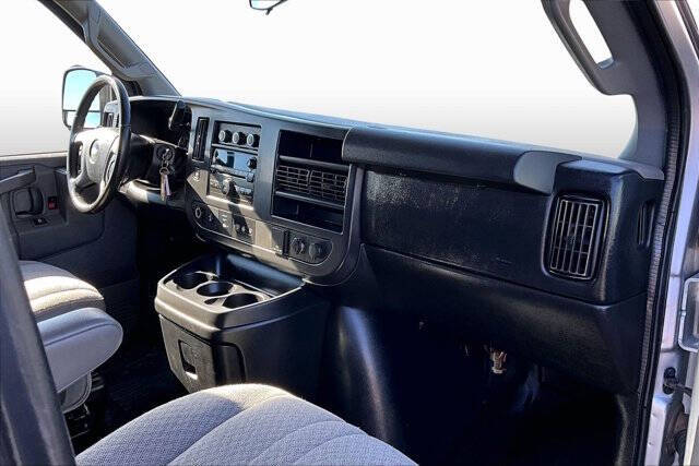 2016 Chevrolet Express LT 3500