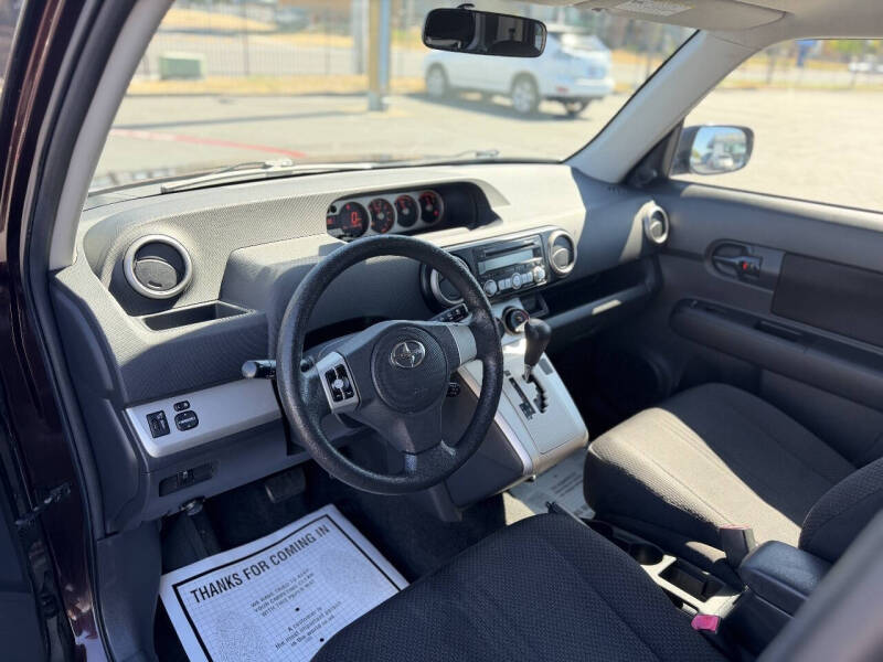 2009 Scion xB
