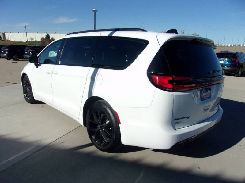 2024 Chrysler Pacifica Limited