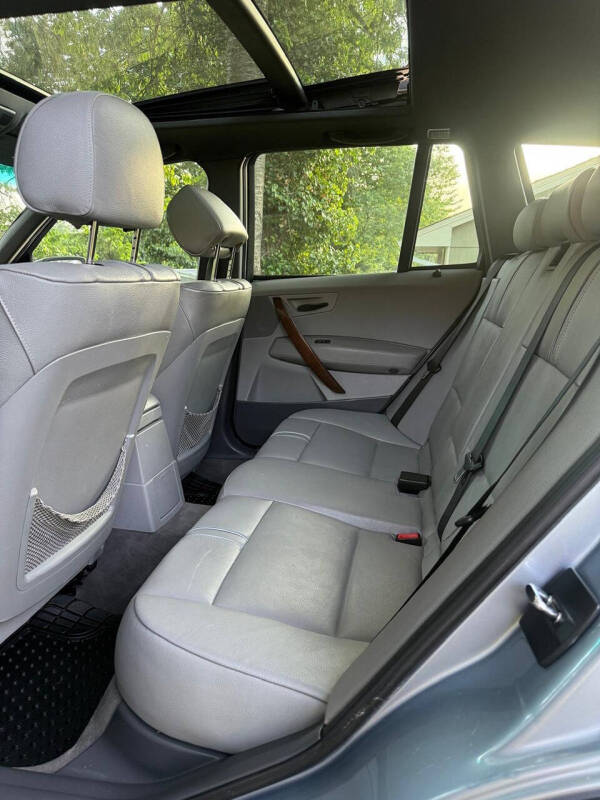 2004 BMW X3 2.5i