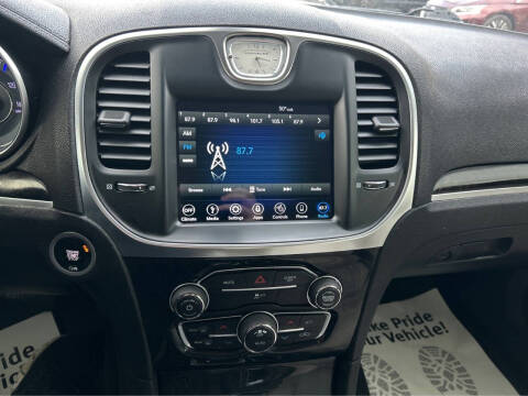 2018 Chrysler 300 Limited