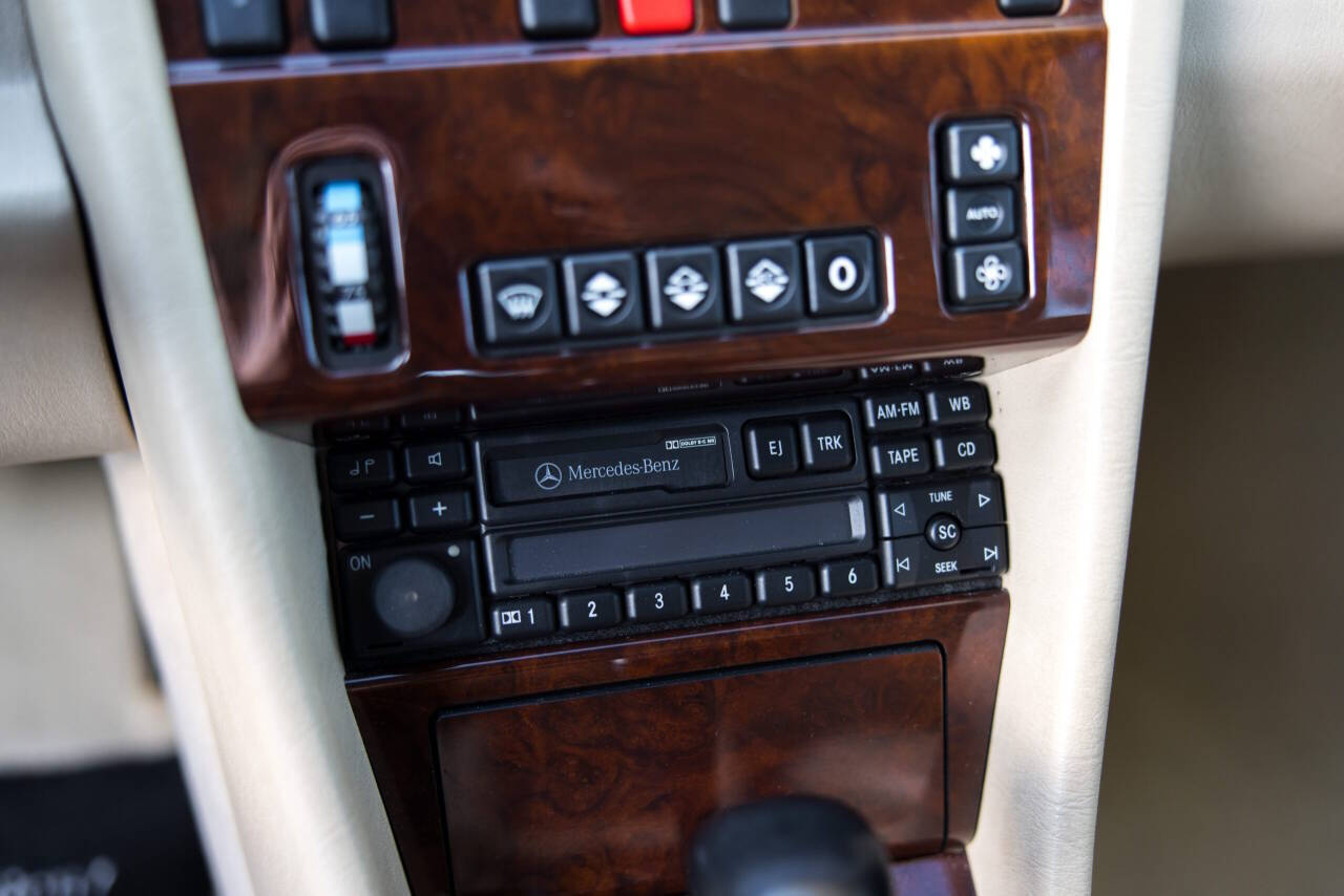 1994 Mercedes-Benz E-Class 27