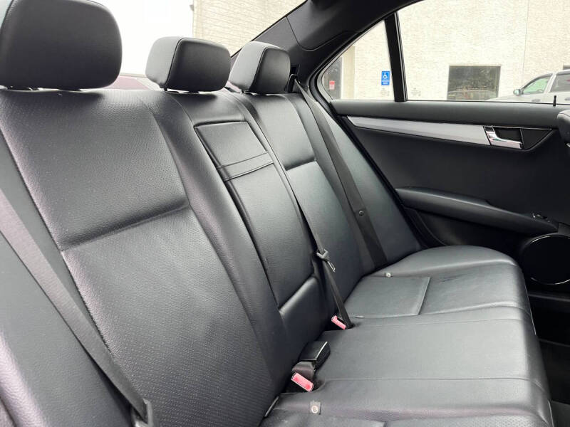 2009 Mercedes-Benz C-Class