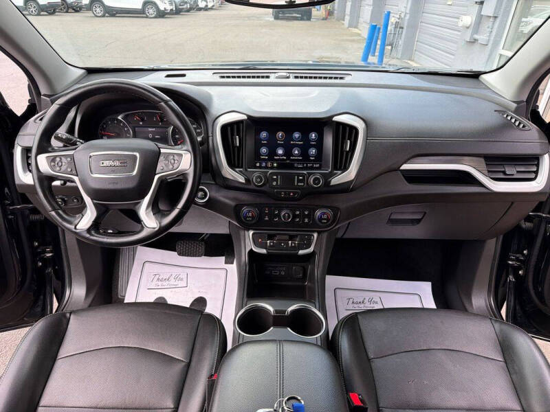 2023 GMC Terrain SLT