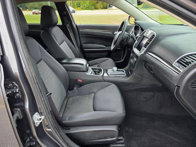 2022 Chrysler 300 Touring