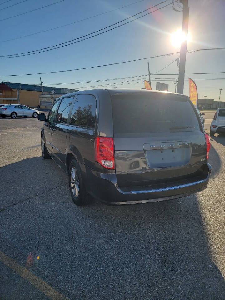 2016 Dodge Grand Caravan for sale at Husky auto sales & service LLC in Milford, DE