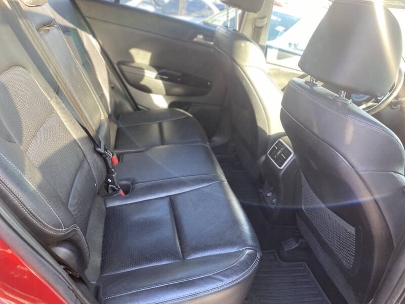 2022 Kia Sportage EX