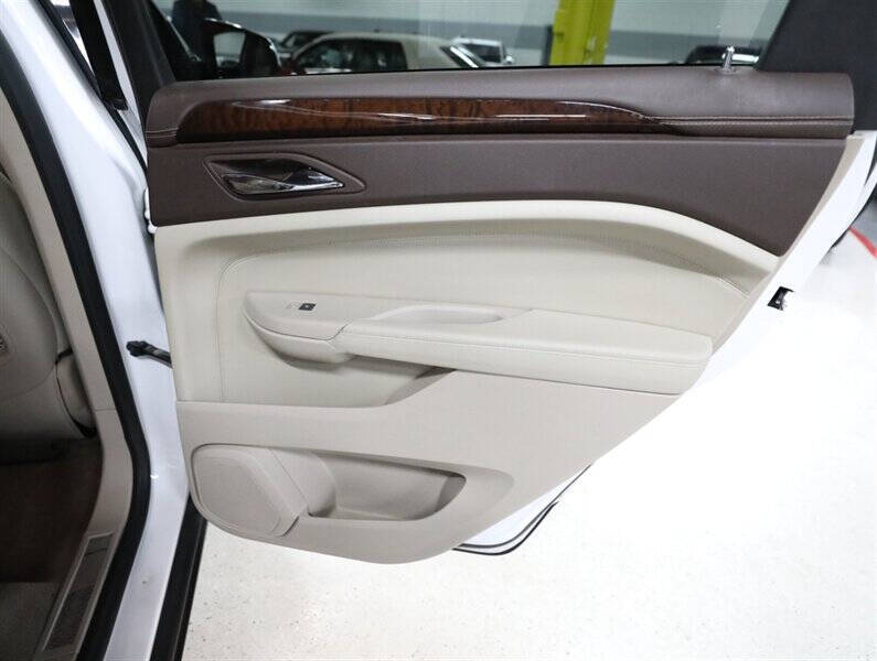 2011 Cadillac SRX Performance Collection