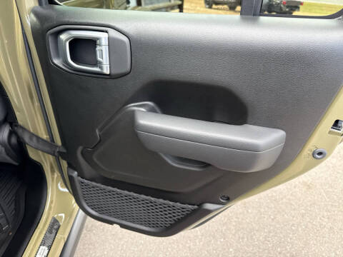 2025 Jeep Gladiator NightHawk