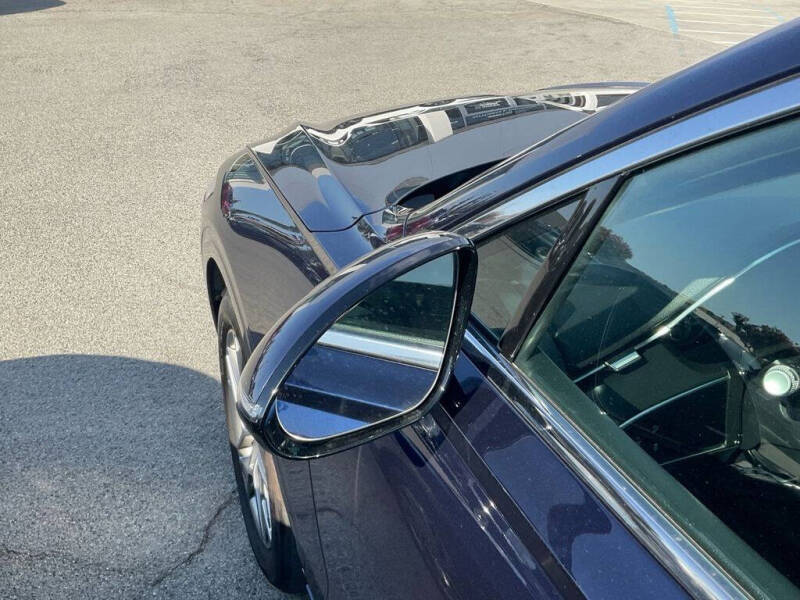 2025 Genesis GV70 2.5T Standard