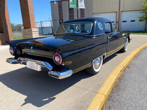 1957 Ford Thunderbird