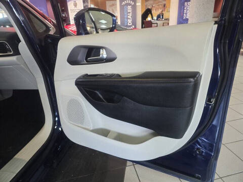 2020 Chrysler Pacifica Touring L