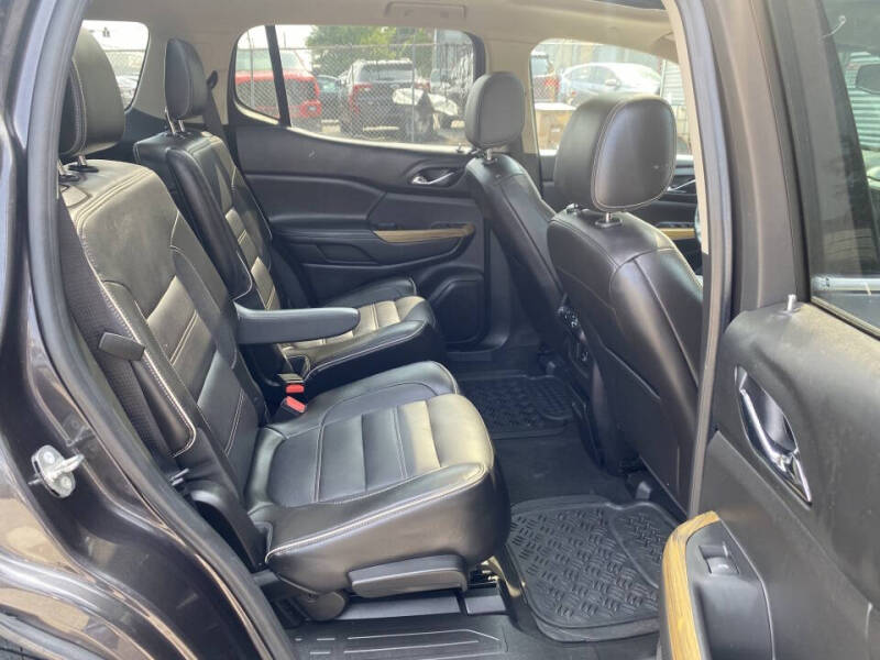 2017 GMC Acadia Denali