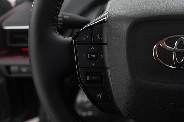 2025 Toyota Prius Plug-in Hybrid