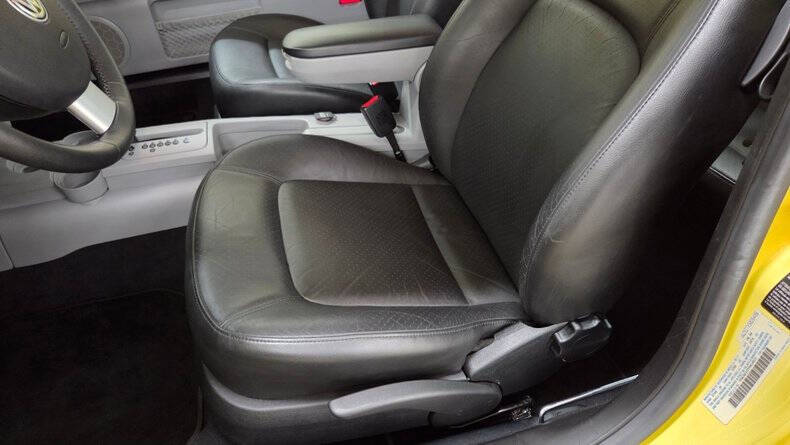 2000 Volkswagen New Beetle GLS