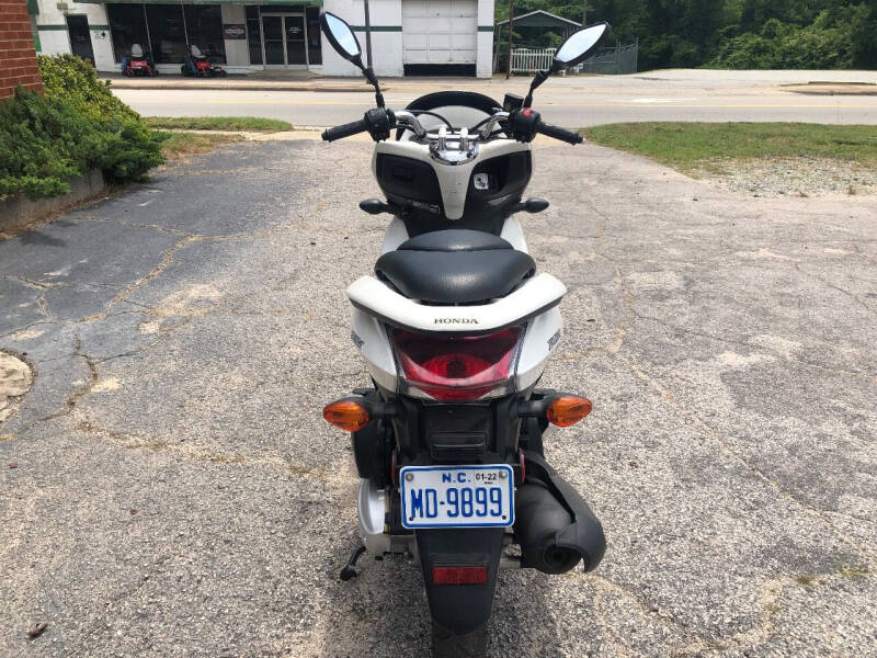 2011 Honda PCX12
