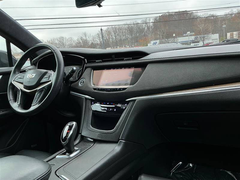 2017 Cadillac XT5 Platinum