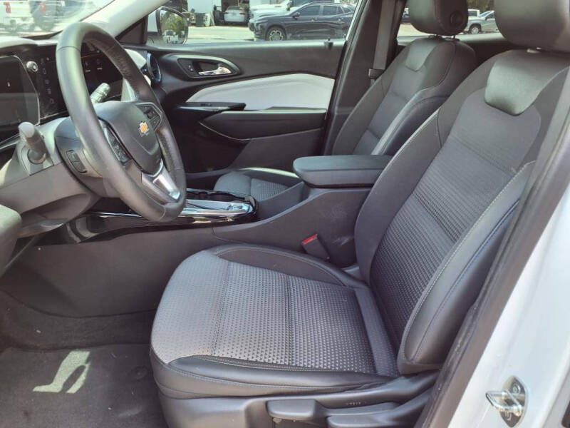 2024 Chevrolet Trax LT