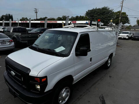 2014 Ford E-Series E-150