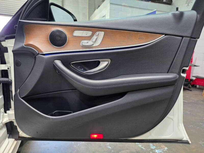 2019 Mercedes-Benz E-Class E 300