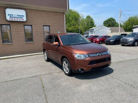 2014 Mitsubishi Outlander for sale at CAR CONNECTIONS in Somerset MA