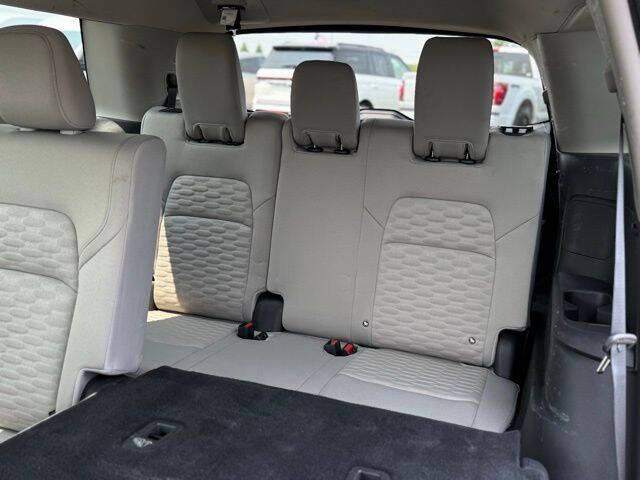 2022 Nissan Pathfinder SV