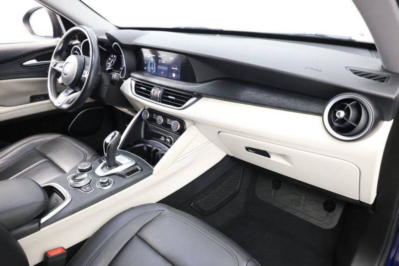 2021 Alfa Romeo Stelvio Sprint