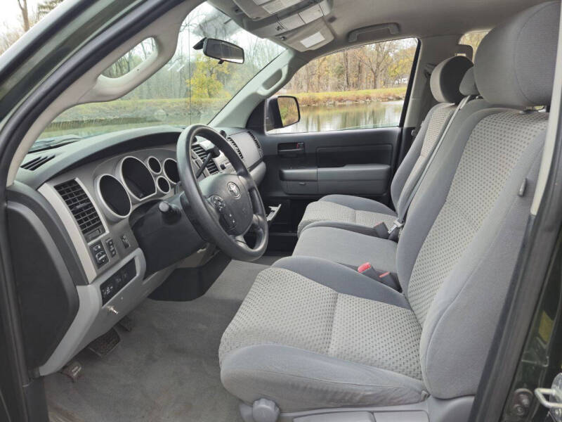 2011 Toyota Tundra Tundra Grade photo 19