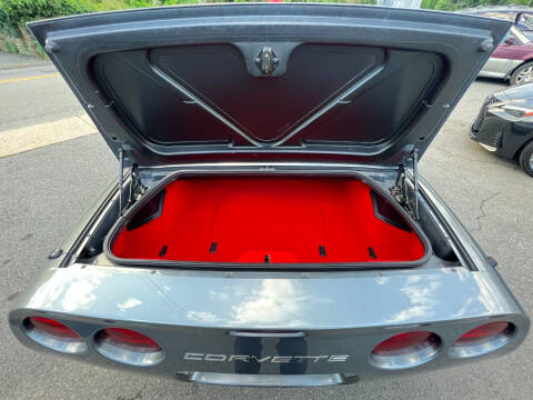 2004 Chevrolet Corvette
