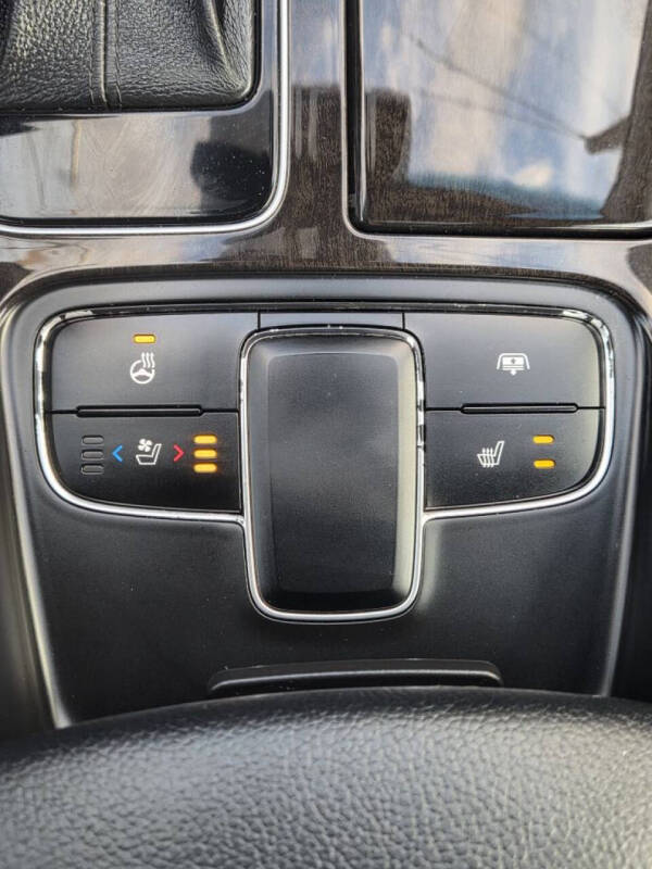 2014 Kia Cadenza Premium