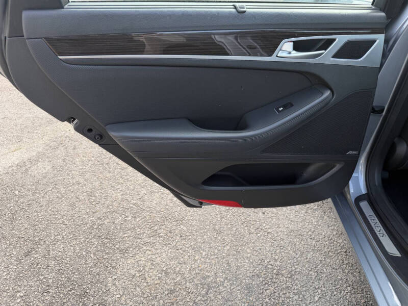2017 Genesis G80 3.8